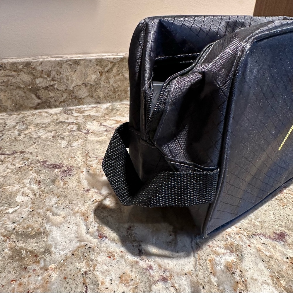 🎉 HP 🎊 Thirty-One Black Small Travel Bag - Picture 6 of 8